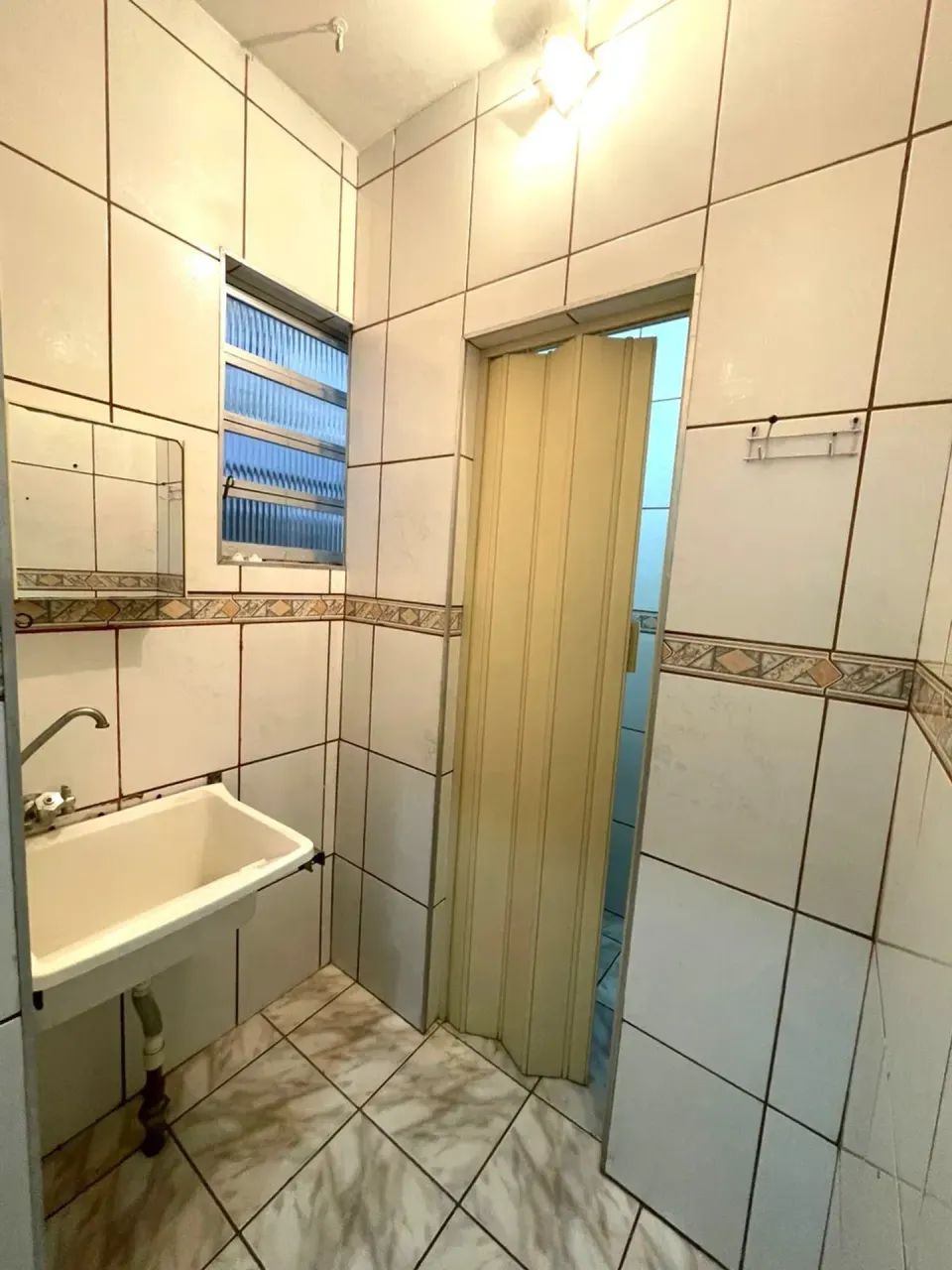 Kitnet na quadra da praia, oportunidade - Foto 5
