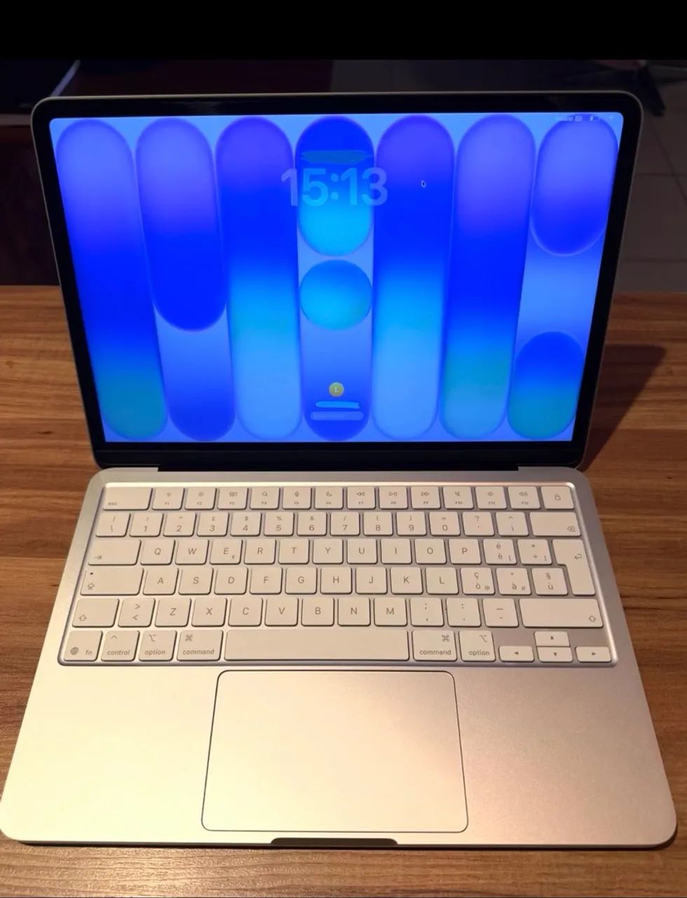 MacBook Neo 256gb prata ?