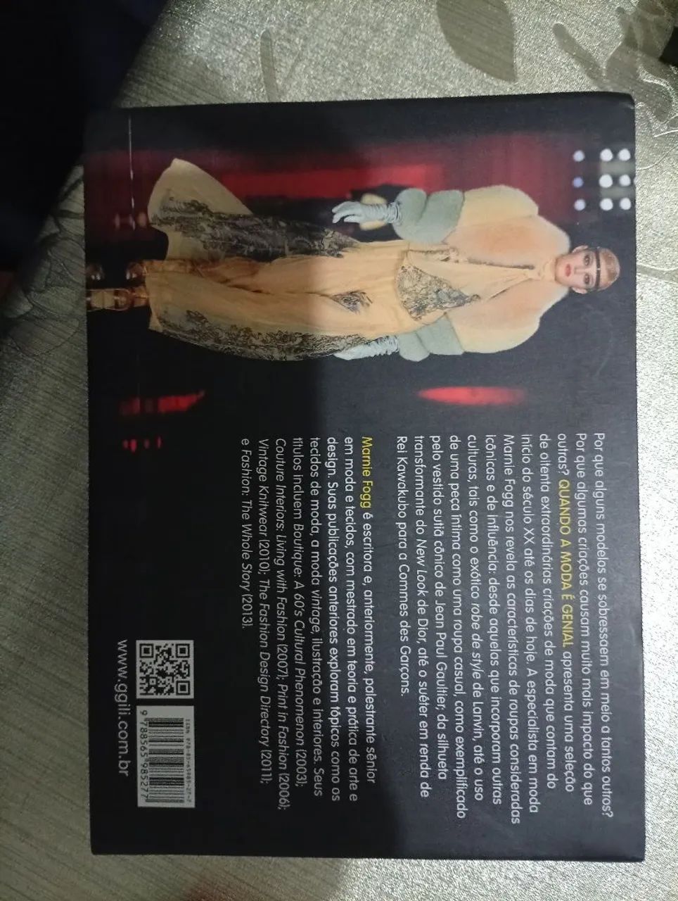 Livro QUANDO A MODA É GENILA - Foto 3