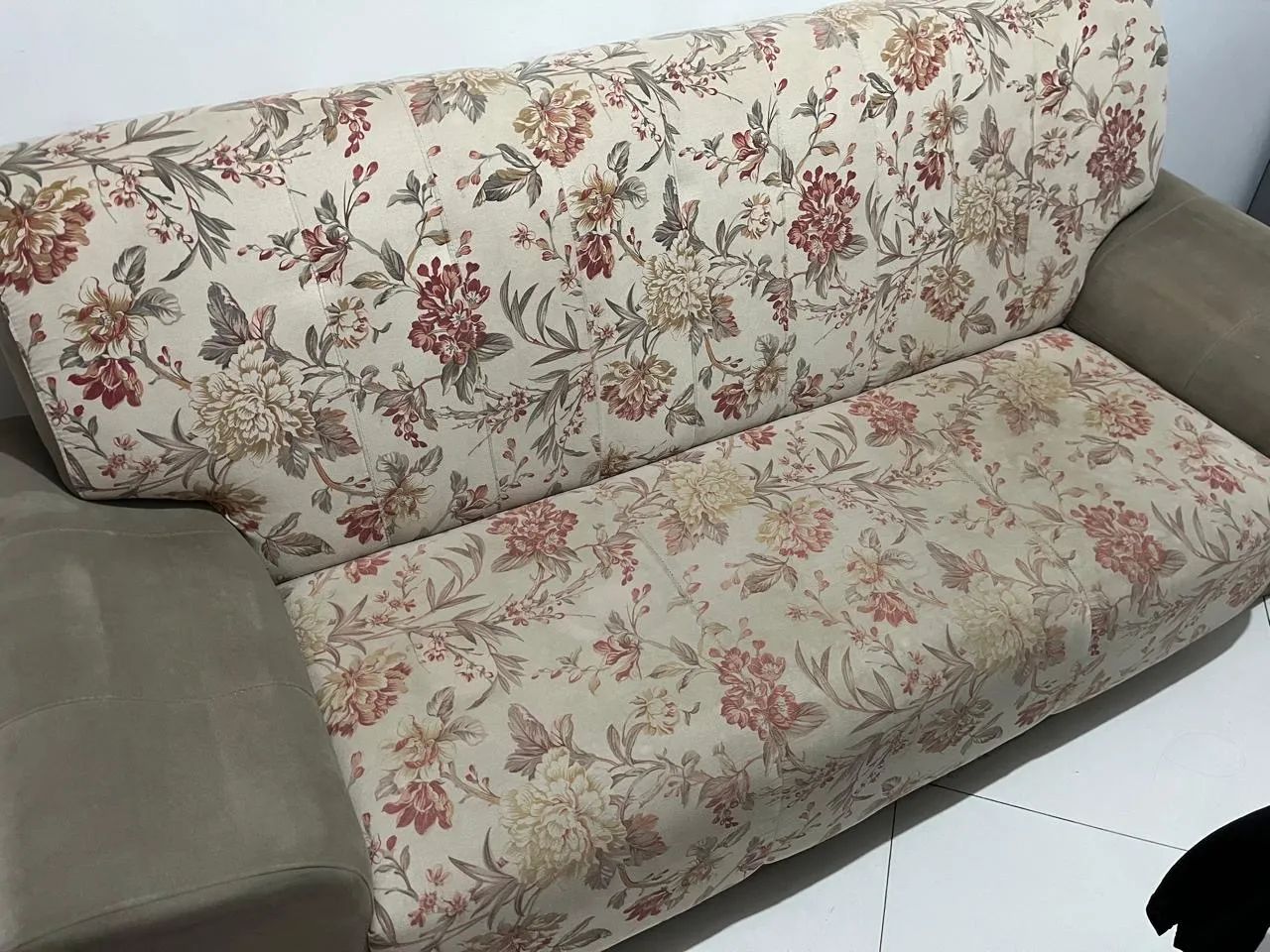Sofa65746287601409122