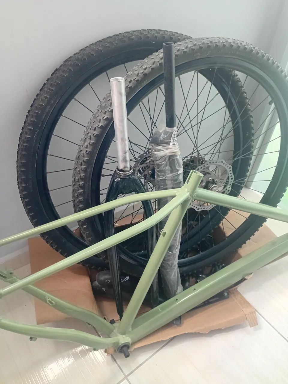 Bicicleta alumínio aro 29 quadro 21 - Foto 3