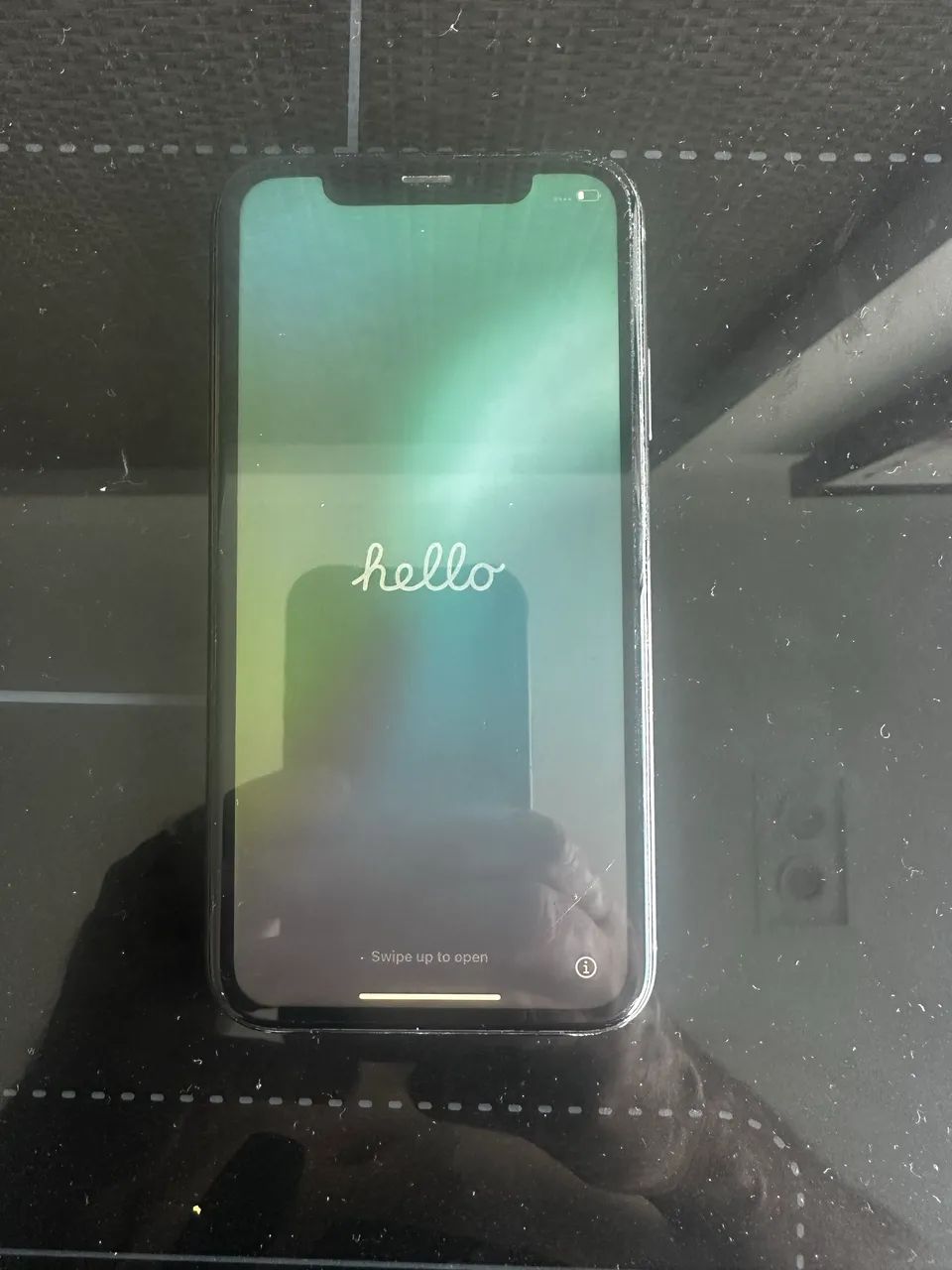 iPhone XR em bom estado - Apple.