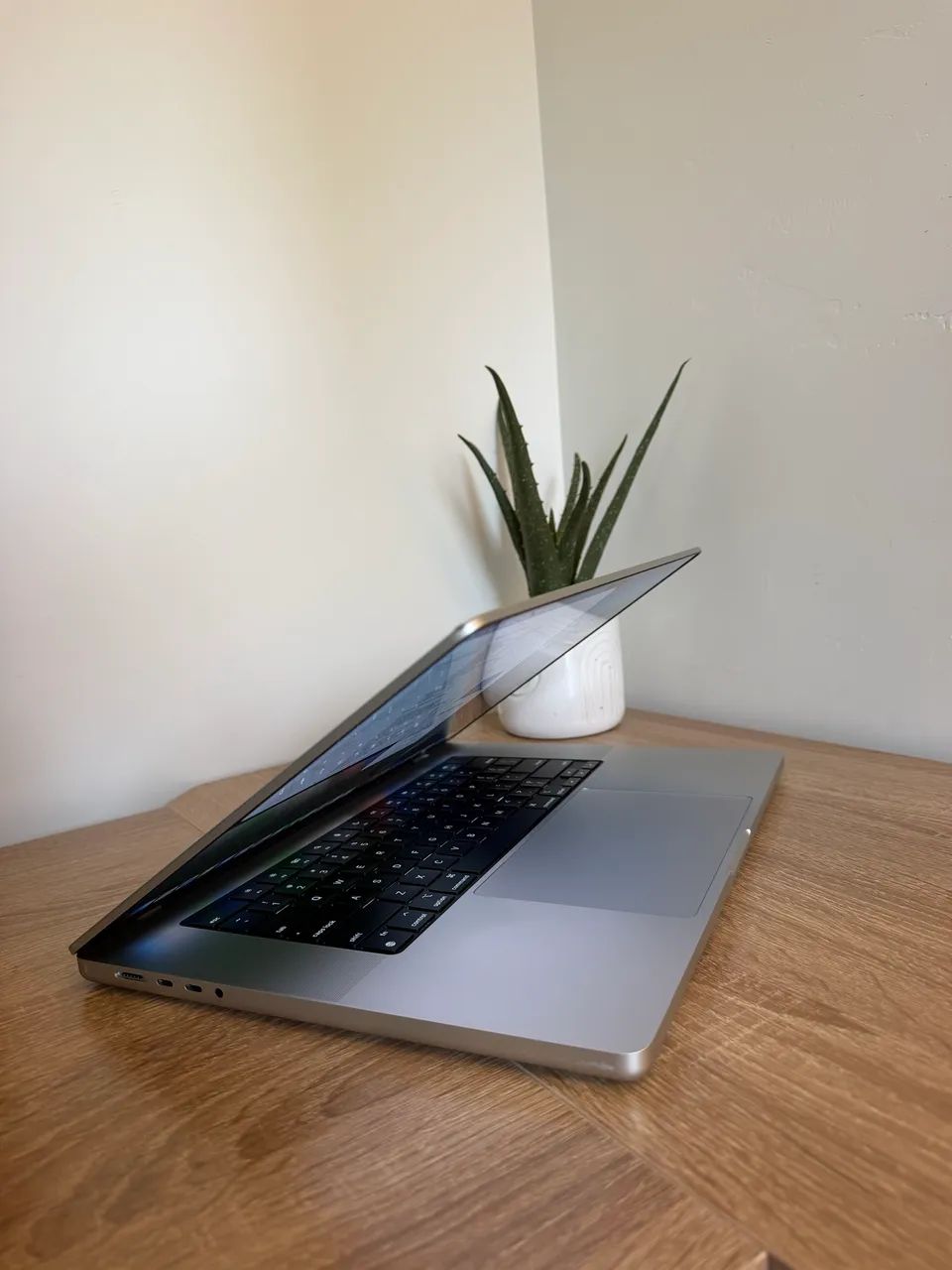 MacBook Pro 16 M3 Max 64GB 1TB em Ótimo estado  - Foto 3