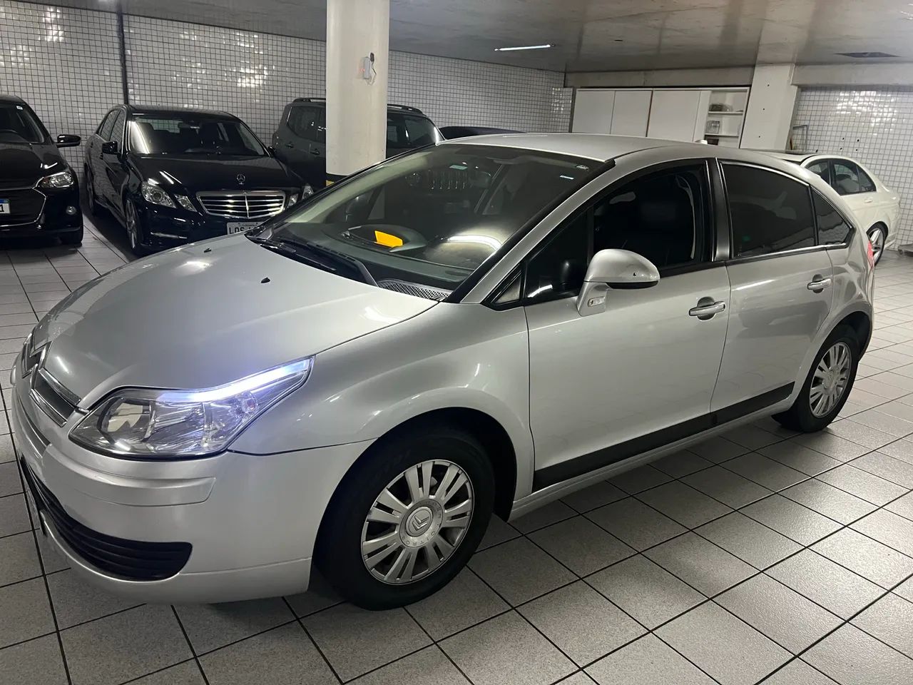 Citroen C4 GLX 1.6 Flex 16V 5P Mec. 2010 - Foto 2