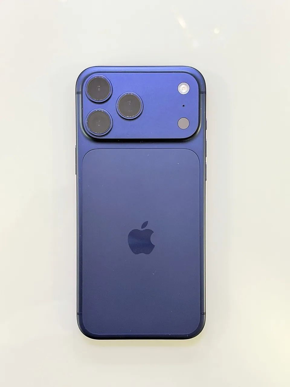 iPhone 17 Pro Max 256GB Deep Blue - Foto 2