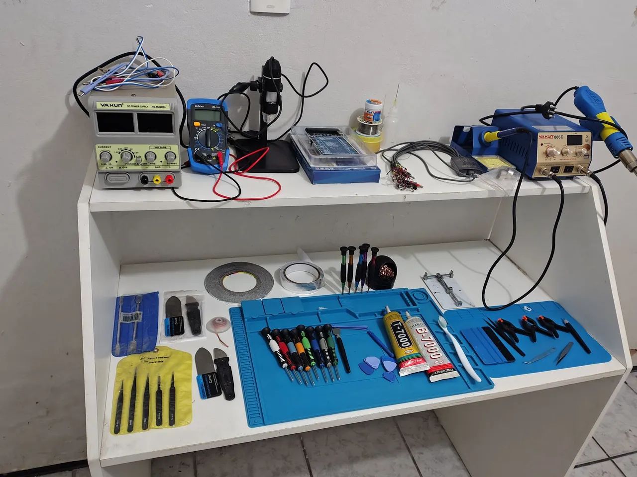 Mesa e todos os equipamentos materiais  - Foto 5