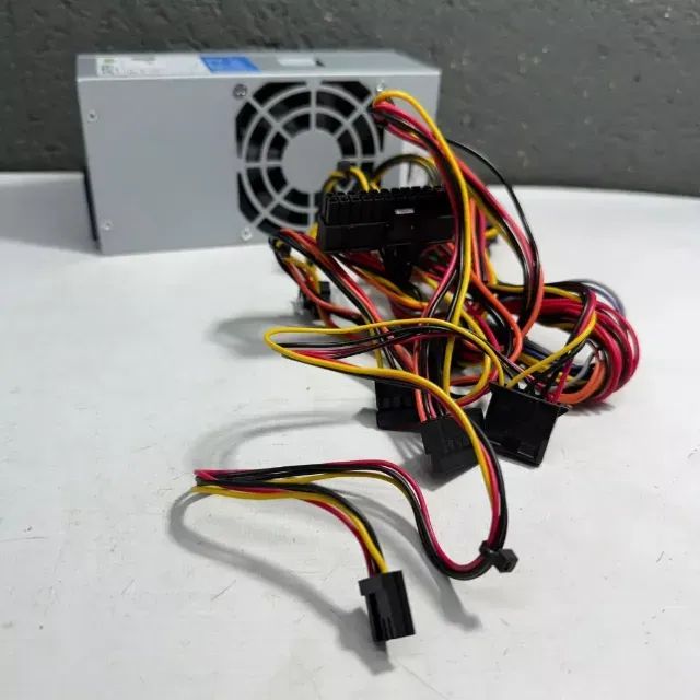 fonte 300 watts 80 plus - Foto 2