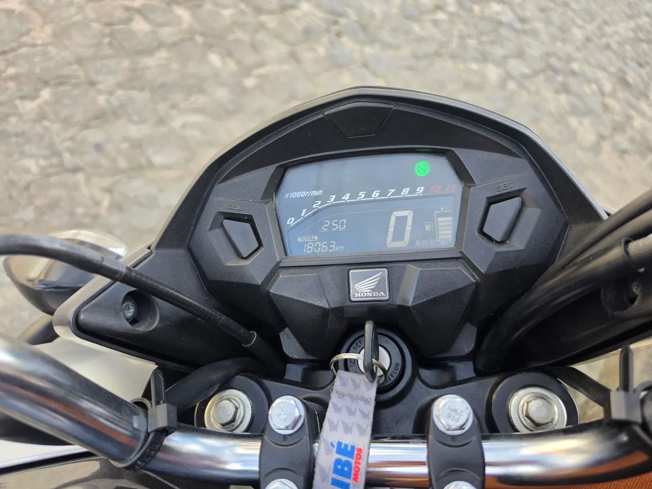 CG TITAN 2023 - 18.000 KM - Foto 5