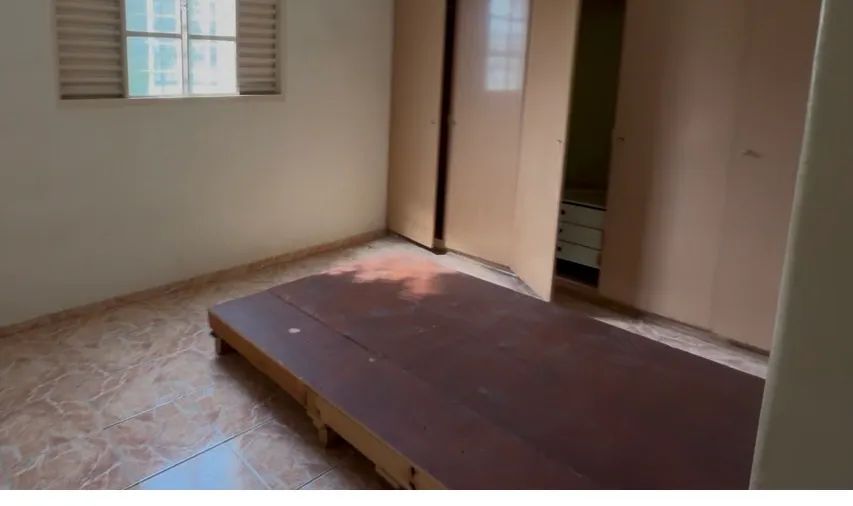 Estou doando essa base de cama 