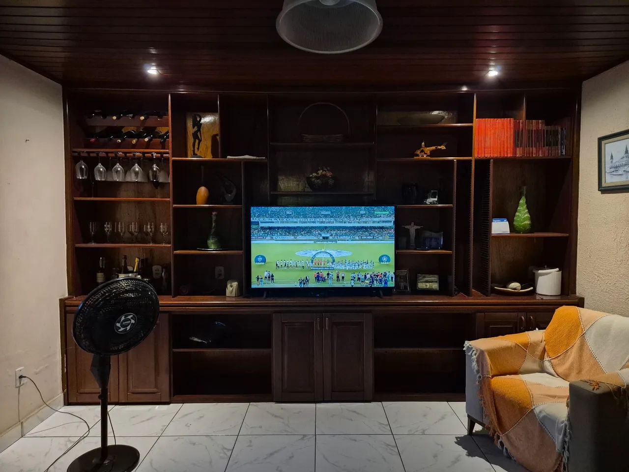 VENDO UMA TV LG DE  55 POLEGADAS. - Foto 3