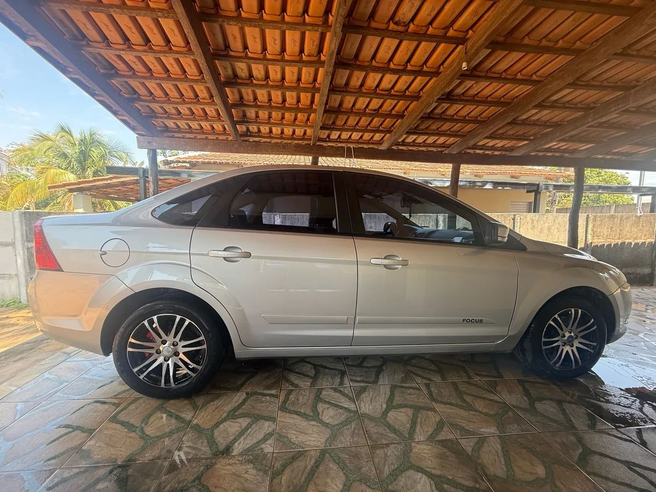 Ford Focus Focus Sedan 2.0 16V/2.0 16V Flex 4p 2013