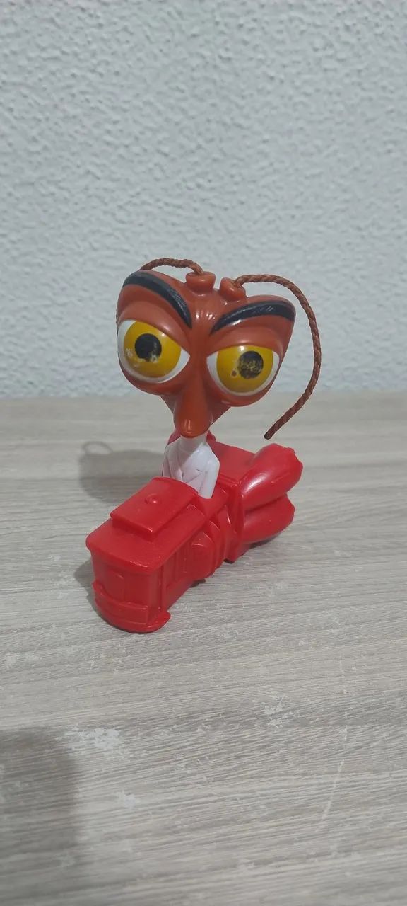 Boneco Dr. Barata ( Monstros vs Alienígenas) - McDonald's - Foto 2