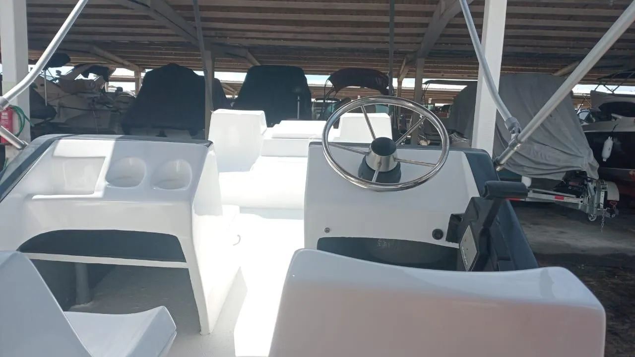 Flypper 8 lugares motor mariner 40 - Foto 4