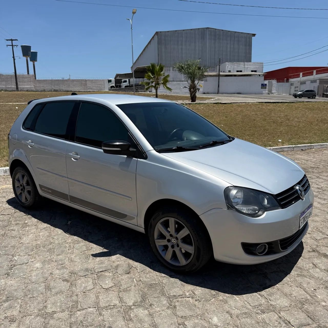 Volkswagen Polo SPORTLINE I MOTION 1.6 T.FLEX 5P 2013