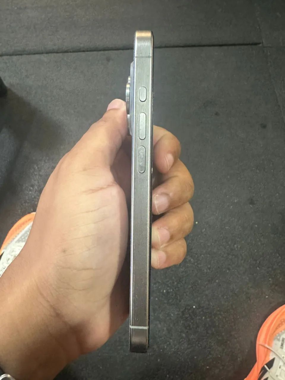 iPhone  15 pro - Foto 2