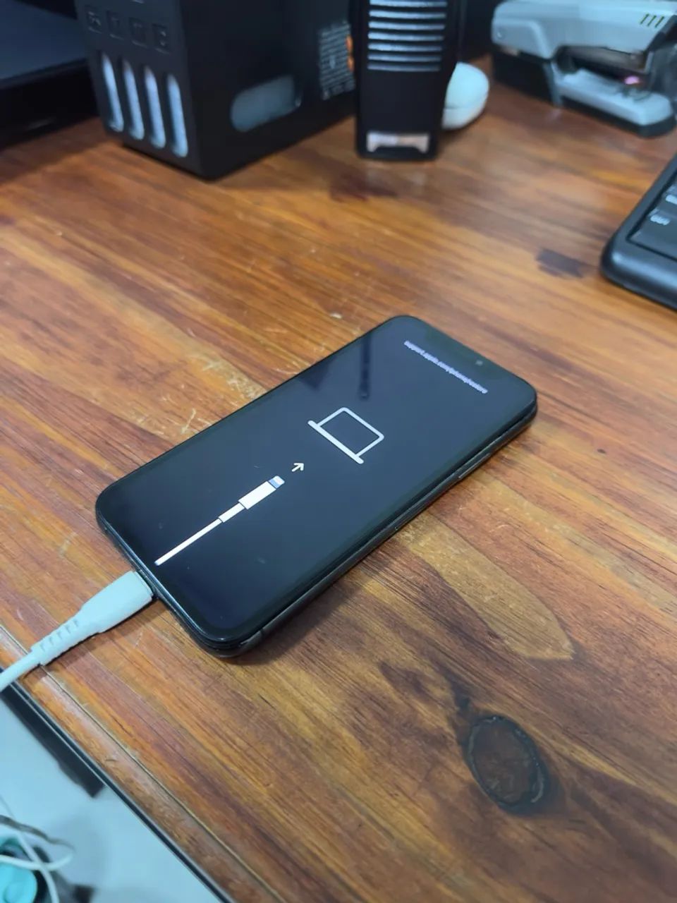 Vende-se IPhone XS bateria 100% com defeito na interposer - Foto 4