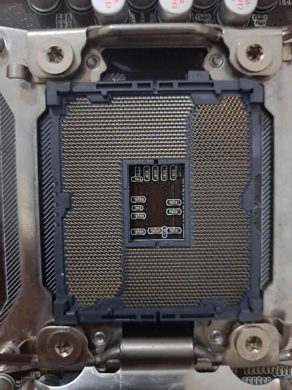 Placa mãe x79 com defeito - Foto 5