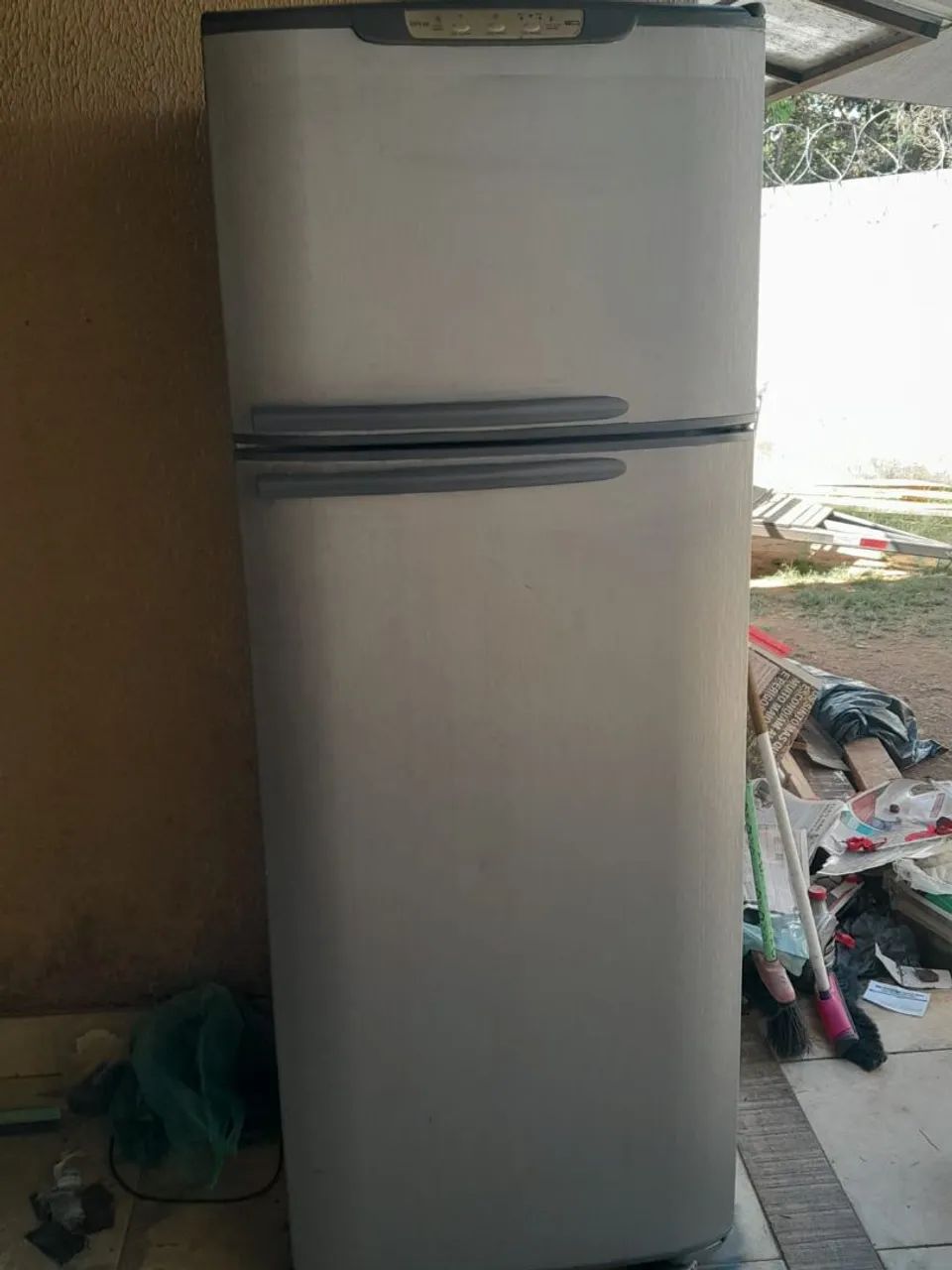 Vendo uma geladeira  - Foto 4