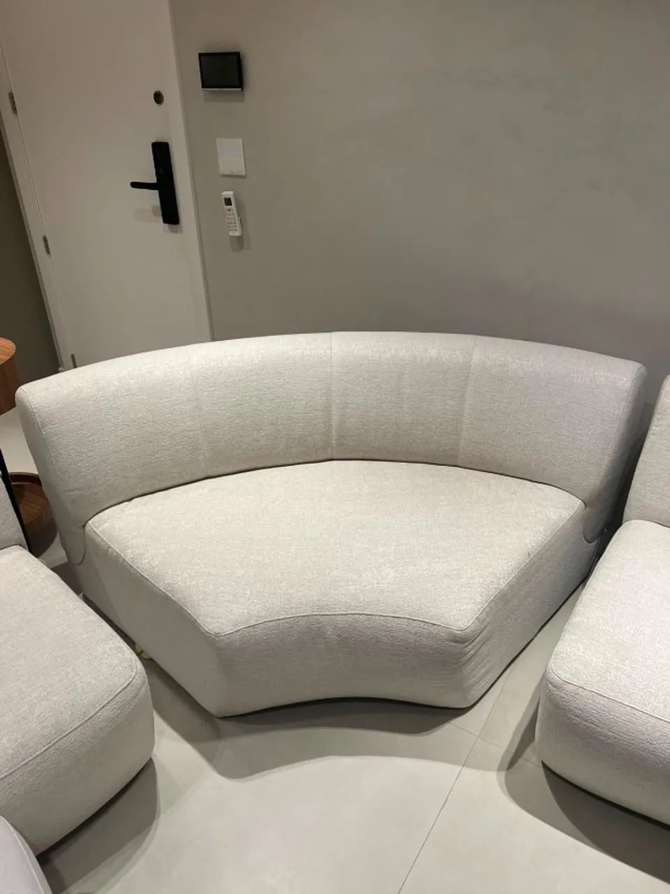 Sofá Modular Curvo Off-White Estofados Jardim - Moderno e Sofisticado - Foto 5