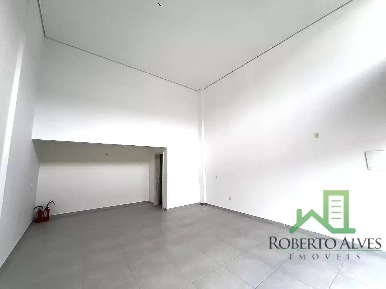 Sala Comercial com Pé-Direito Duplo em Jurerê - Foto 3