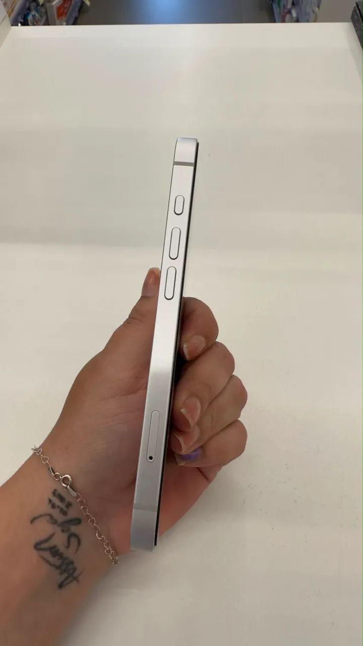iphone 16e - Foto 2