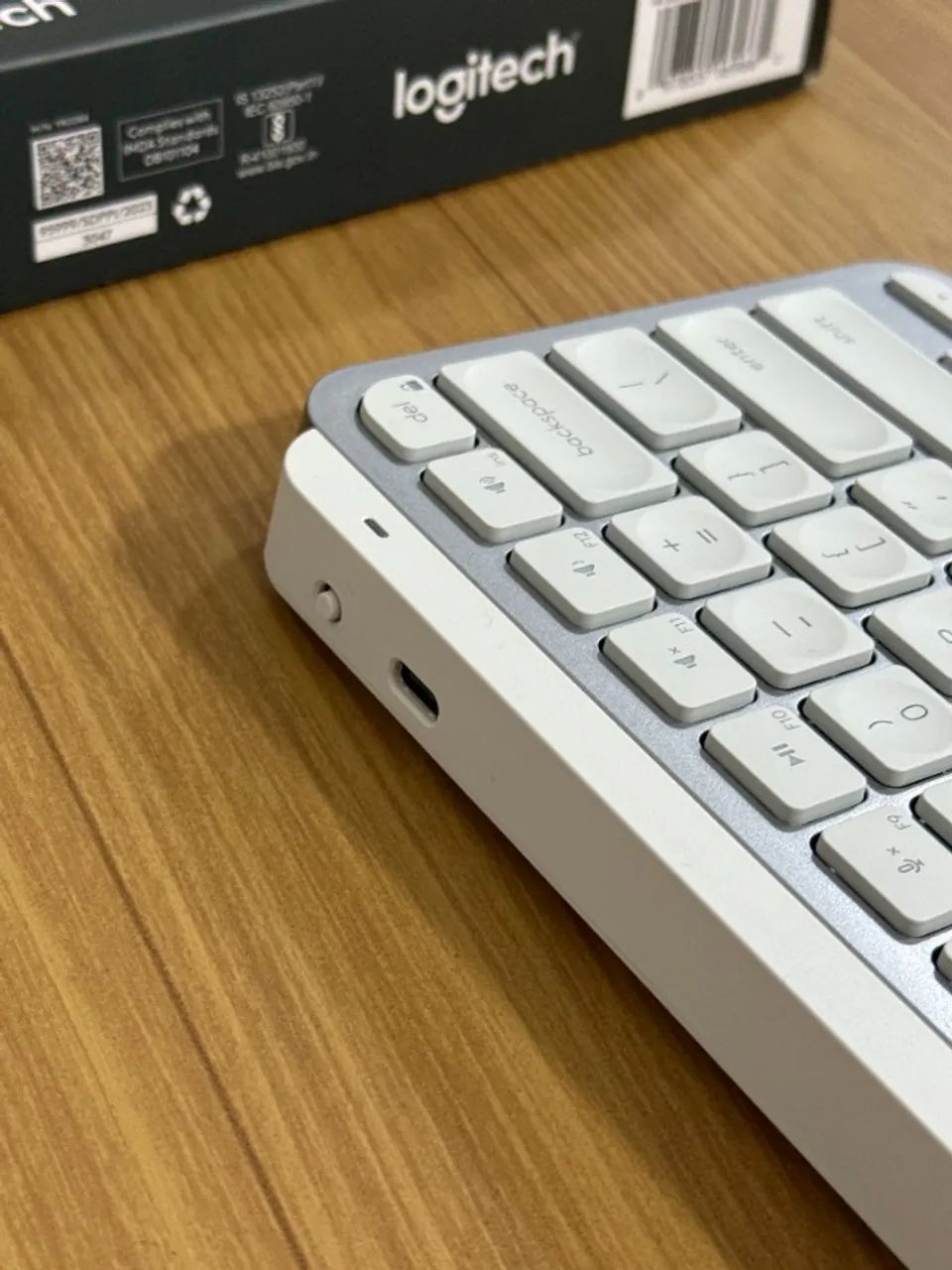 Teclado Logitech MX Keys Mini (Com Caixa e Nota Fiscal) - Foto 5