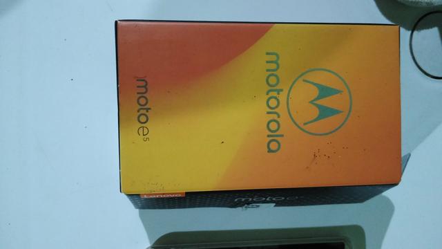 Moto e 5 com defeito - Foto 3