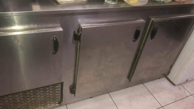 Balcão refrigerado de encosto Aço escovado