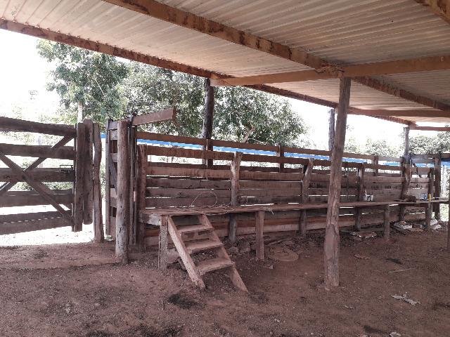 Fazenda à venda, por R$ 900.000.00 - Zona Rural - Luziânia/GO - Foto 3