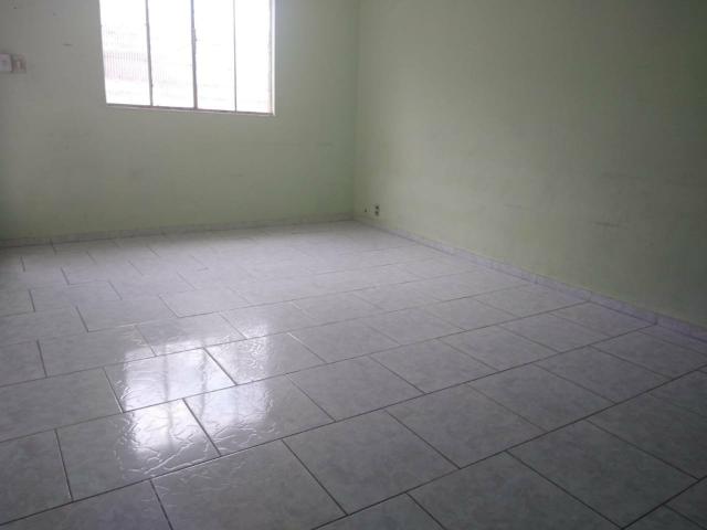 Vendo 02 casas com piscina terreno 180mil - Foto 7