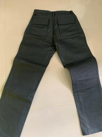 roupa de couro para motociclista