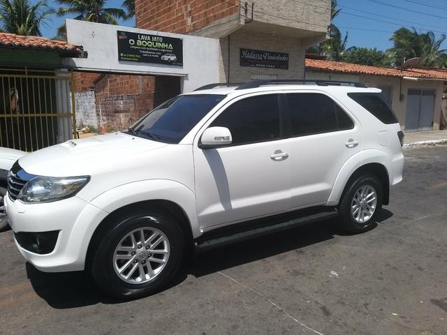 Toyota Hilux SW4 13/13 - Foto 4