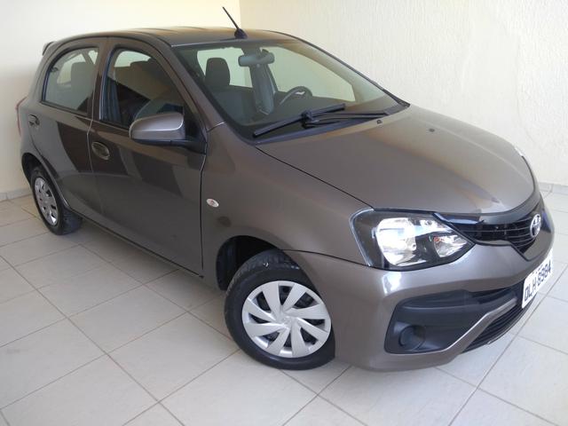ETIOS Hatch X 1.3L Flex Manual 2019 - Foto 2