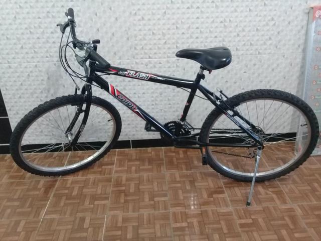Bike Cairu Flash aro 26 c/marchas - Foto 6
