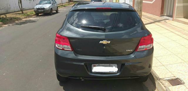 Onix Ls flex ano 2016 1.0 com ar condicionado e direção hidráulica com 54000km