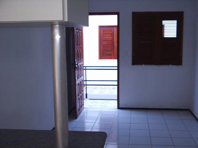 Kitinete quitinete seguras e bem localizadas - Foto 4