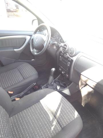 Sandero Expression 2013 1.0 16v - Foto 2