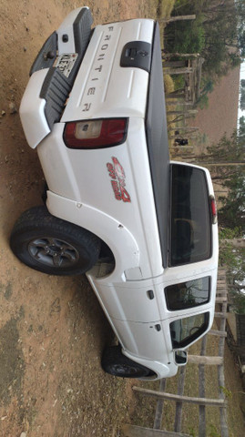 Frontier 4x2 xe 2.8 turbo diesel - Foto 5