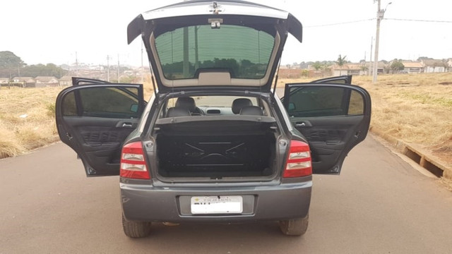Astra cinza completo 4portas 2.0 GM - Foto 9