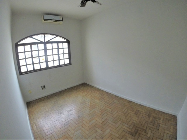 Alugo Casa Comercial / Residencial em Jucutuquara com 387m² e 5 quartos - R$ 5.000 - Foto 12