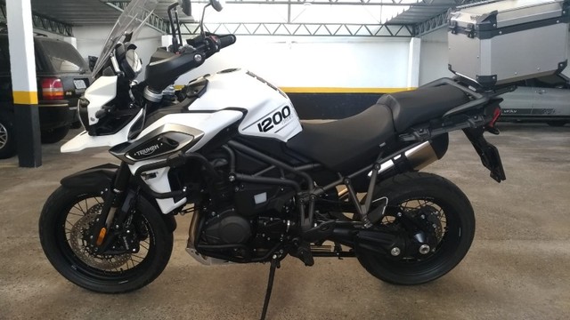 TRIUMPH TIGER 1200 XCX NOVA E EQUIPADA !!