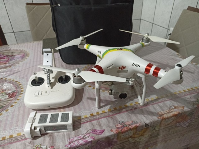 Drone DJI Phantom 3 Standard Leia a descrição 