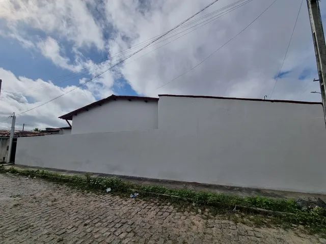 Casa de 2/4 bairro Conceição 