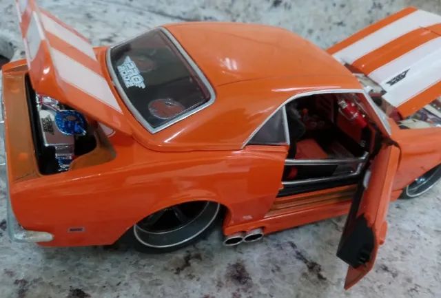 Chevrolet Camaro Z/28  - 1968 - 1:18 - Maisto Colecionador (laranja) - Foto 6