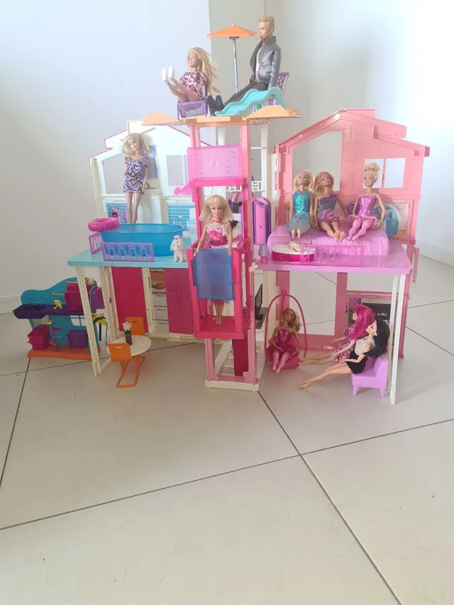 Casa Portatil Da Barbie Com Piscina E Acessórios Infantil