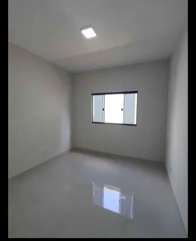 VENDO NA CIDADE OCIDENTAL