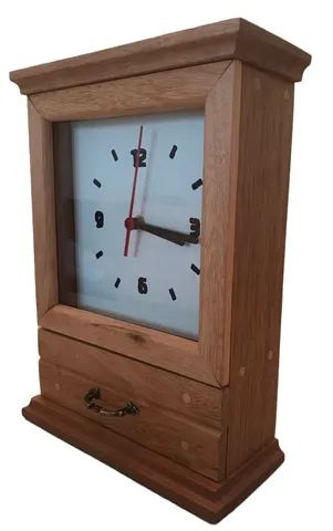 relógio de mesa em madeira maciça - Foto 2