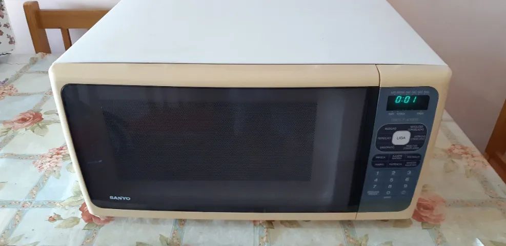 Forno microondas Sanyo