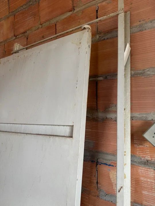 Porta pivotante  - Foto 2