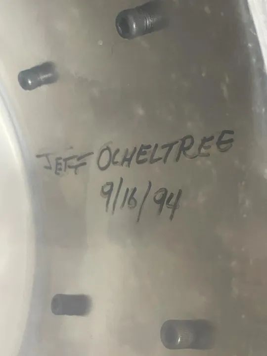 Caixa Jeff Ocheltree  - Foto 3